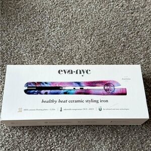 Eva NYC Ceramic Styling Iron